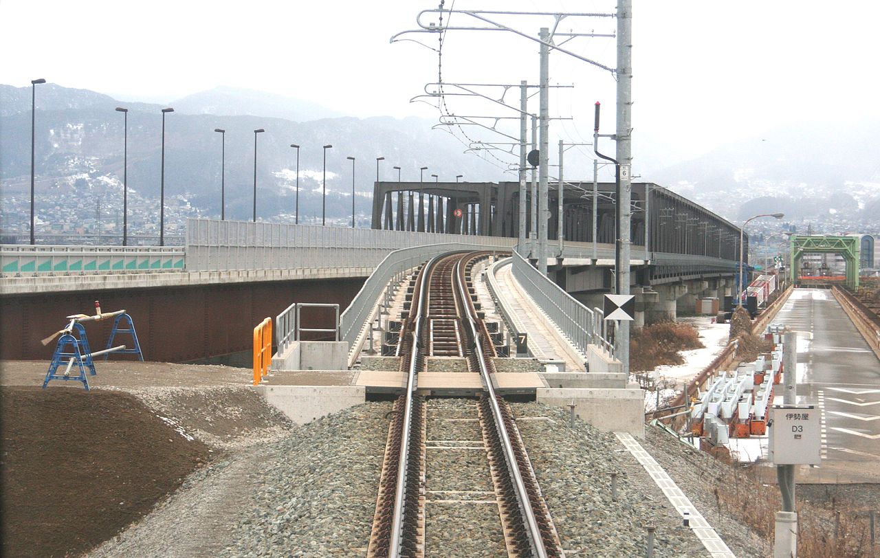 新修建的村山橋