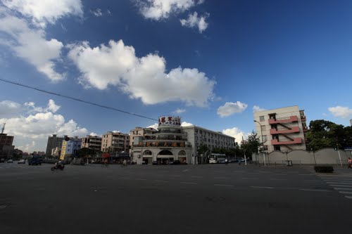 凌雲路街道 人口 社會事業 社區服務 街道管理 教育資源 商業網點 街道榮譽 中文百科全書