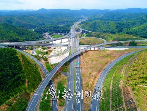 梅河高速公路轉水樞紐