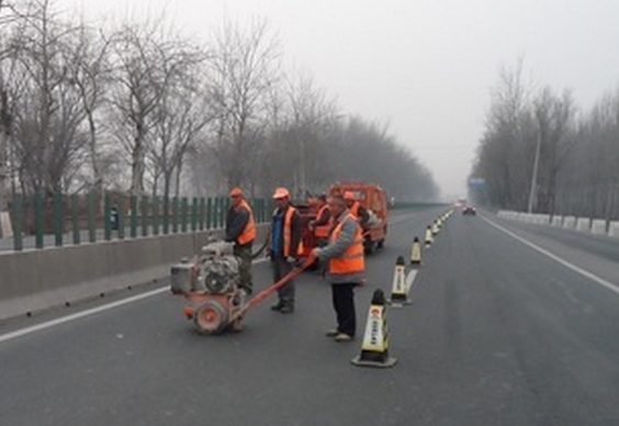 北京市路政局城市道路養護管理處