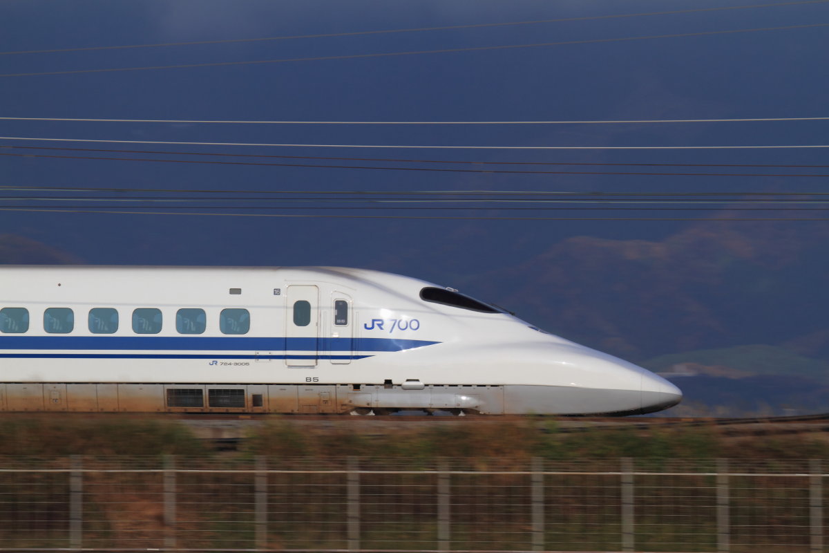 日本新幹線，動車