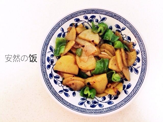 青椒老乾媽炒土豆片