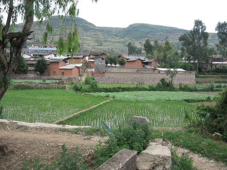 肖寨村(雲南華寧縣寧州鎮下轄村)