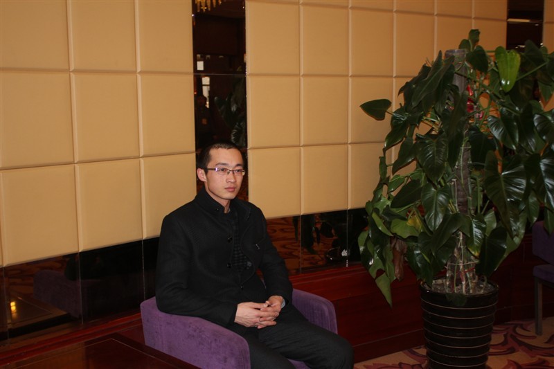 八客網CEO，李光瑞