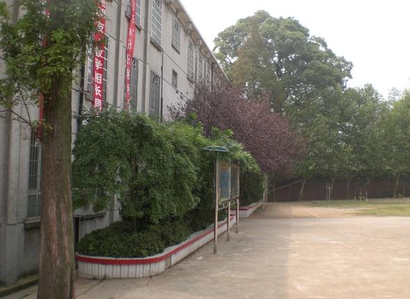 長沙市雨花區蓮湖國小