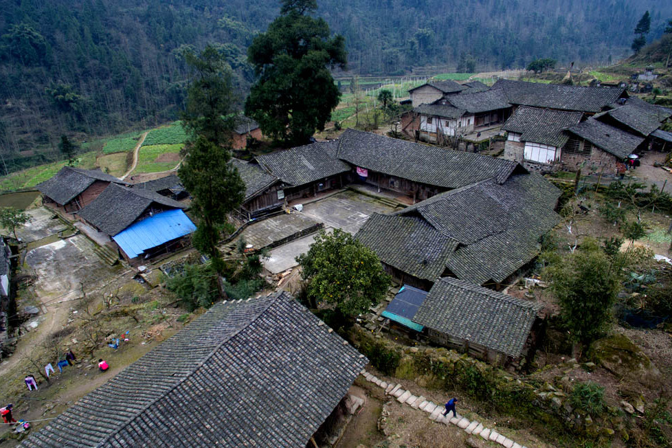 回龍潭村