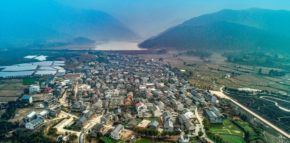 安義古村群景區全景