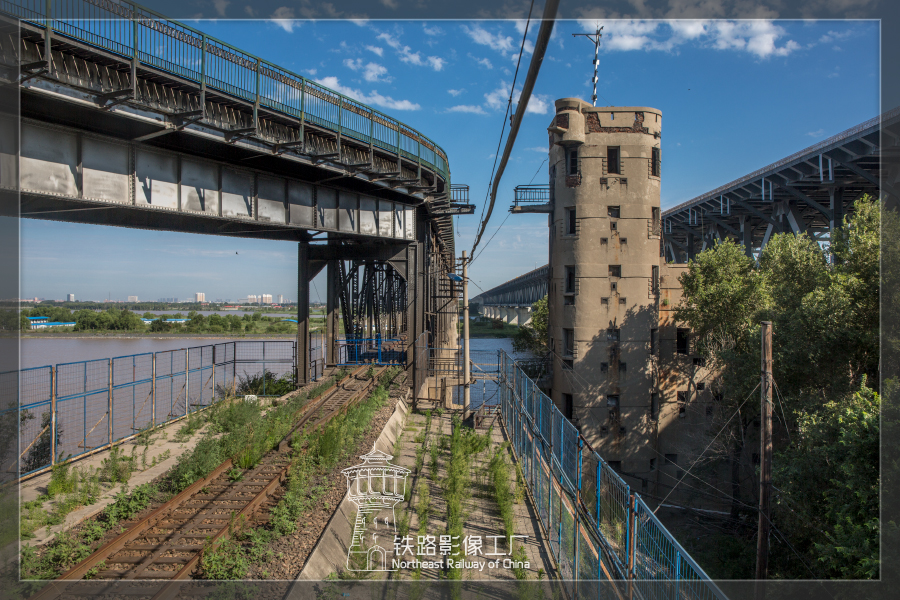 濱江大橋