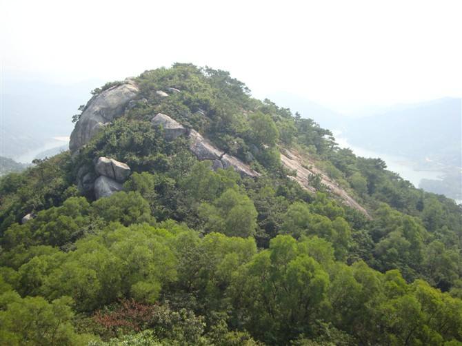 雙髻山古名岩