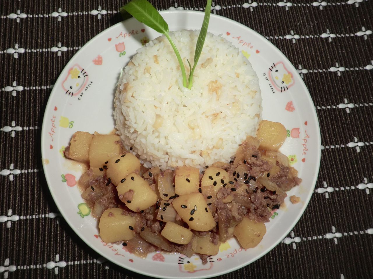 土豆丁牛肉燕麥飯