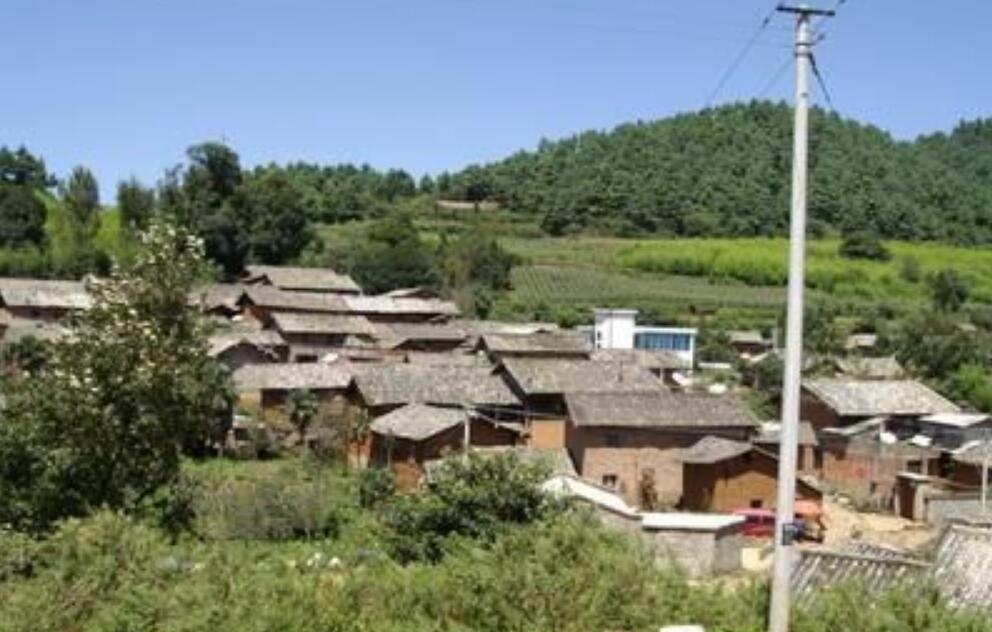 乾龍潭村(雲南省昆明市宜良縣北古城鎮乾龍潭村)