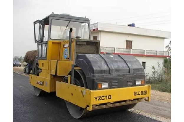 YZC10B壓路機