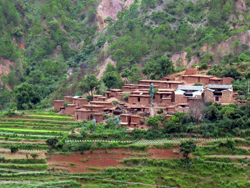 普龍村(文山州麻栗坡縣鐵廠鄉普龍村)