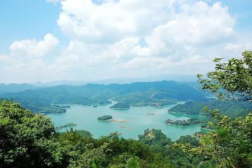 廣西蒼梧飛龍湖國家森林公園