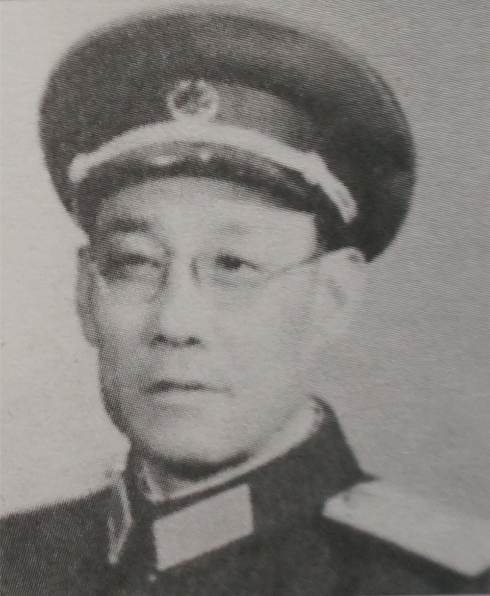 李丕功