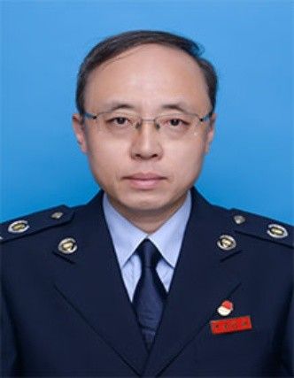 李萬軍(阜新市稅務局黨委委員、紀檢組組長)