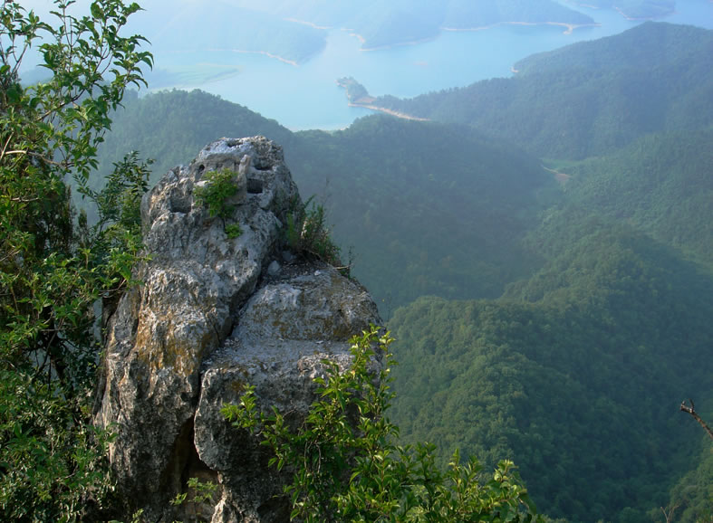 石聖山