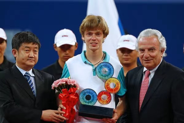 國際網聯世界網球巡迴賽青少年年終總決賽