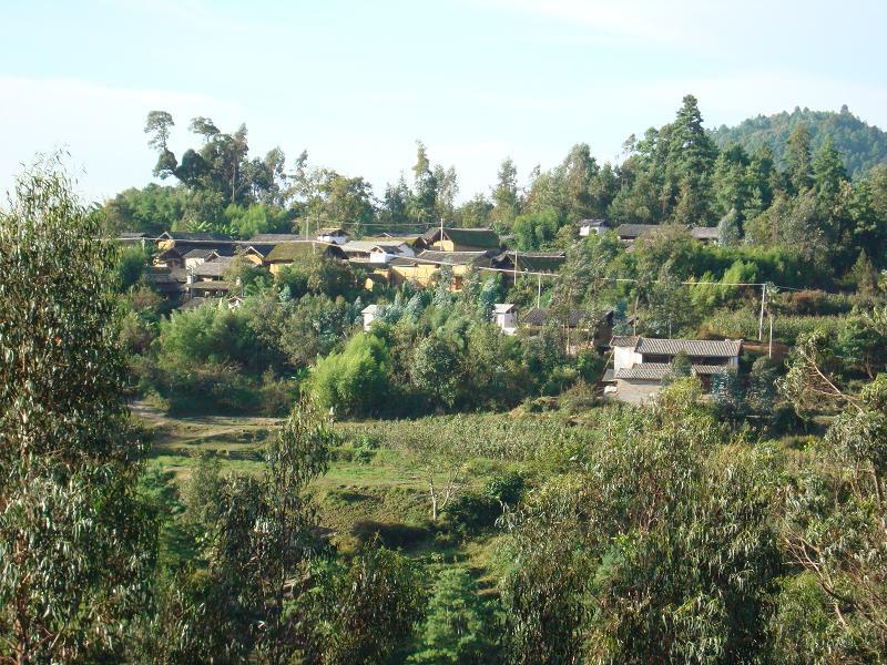 二坪自然村(雲南昭通魯甸縣江底鎮水塘行政村二坪自然村)