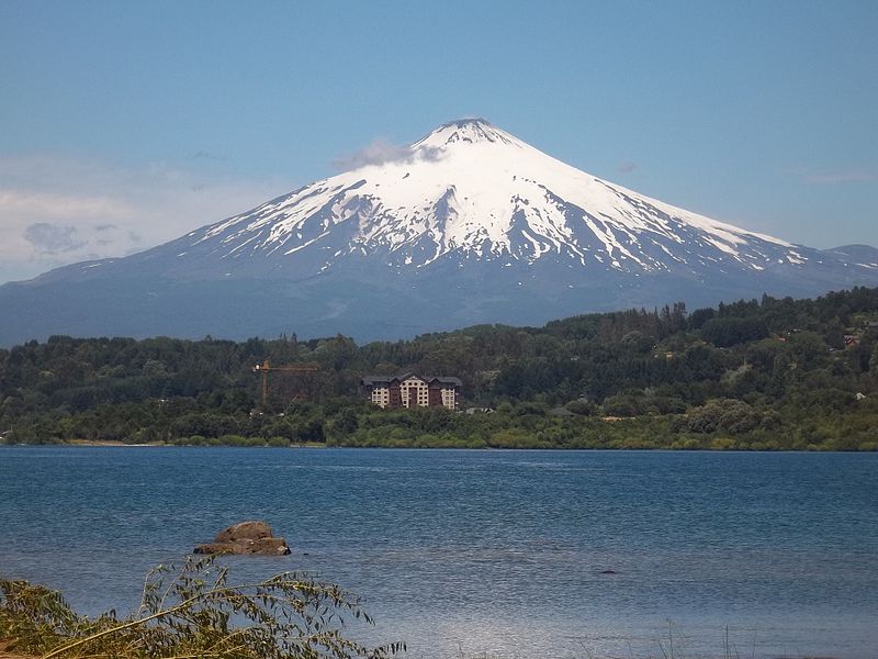 維利亞里卡火山