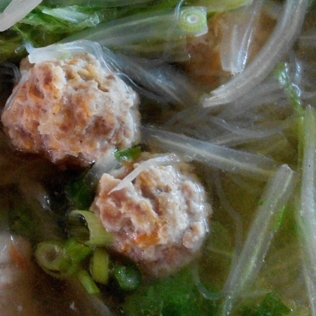 肉丸子大白菜湯