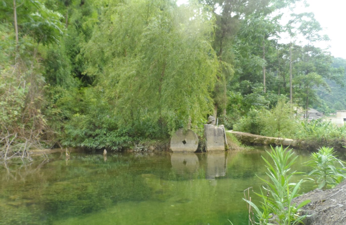 水頭布依山寨