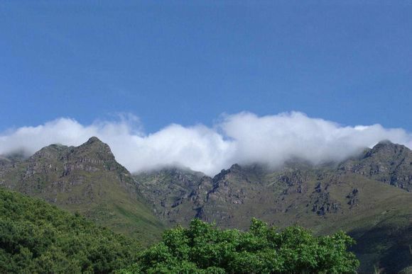 洛尼山(羅尼山)