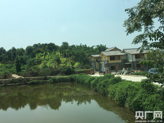 雙壩村(雲南省祿勸縣雲龍鄉下轄村)