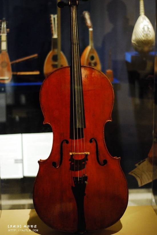 Piatigorsky所使用的大提琴Batta