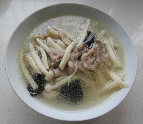 柳蒿肉絲湯