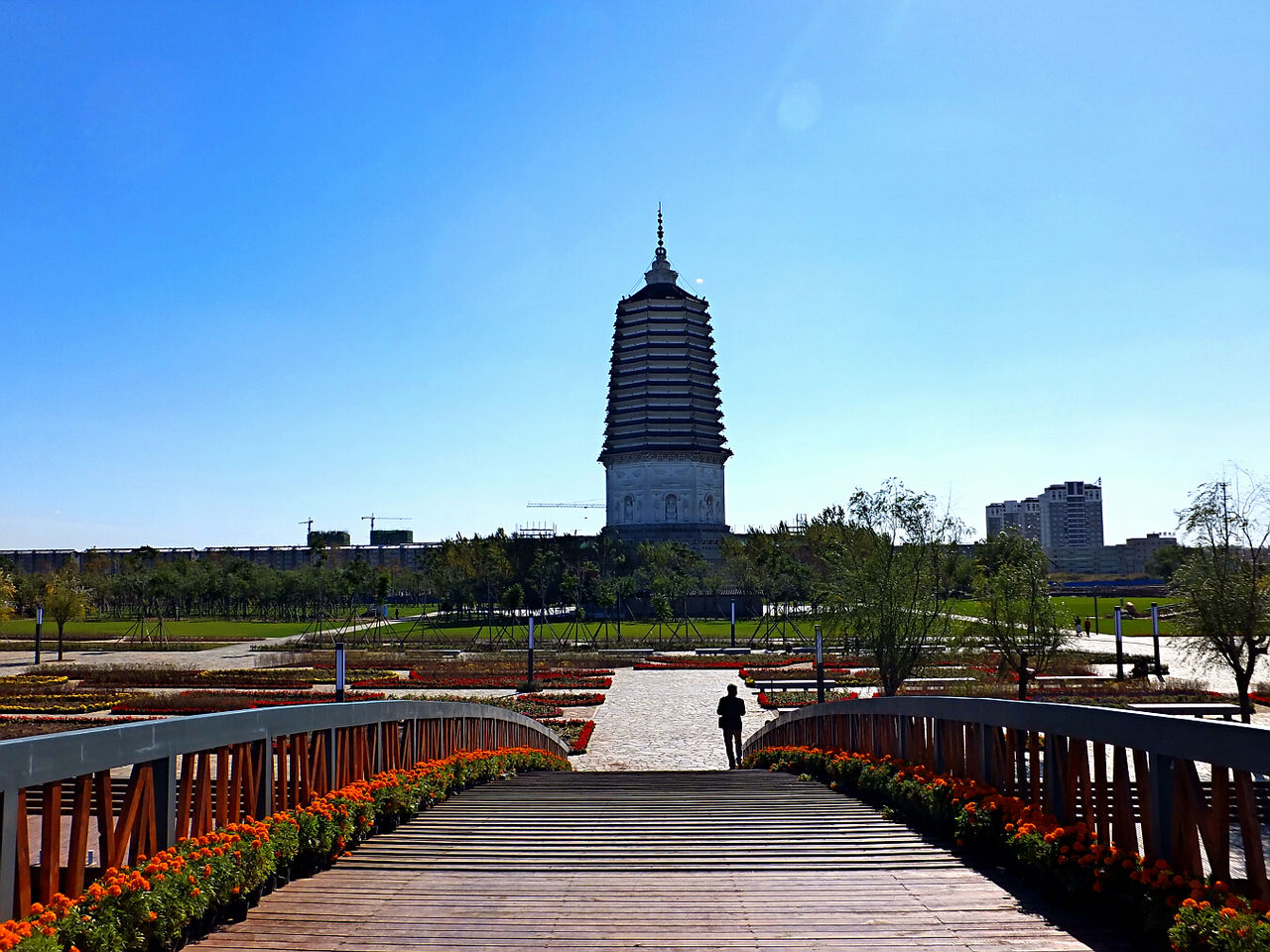 白塔(遼寧省瀋陽市白塔)