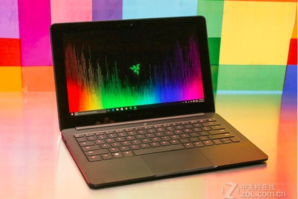 Razer 靈刃潛行版