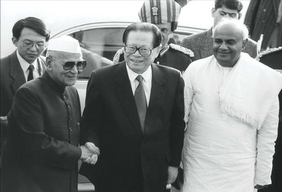 江澤民主席和印度總統尚卡爾達亞爾夏爾馬