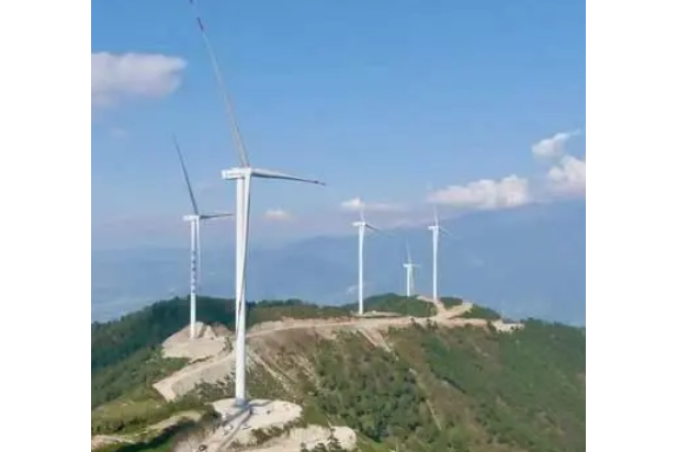 雅礱江臘巴山風電項目