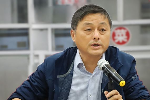 王愛民(安徽省潛山中學原副校長)