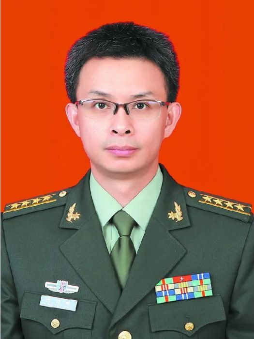 張曉鵬(軍事科學院軍事醫學專家組成員、某研究所副研究員)