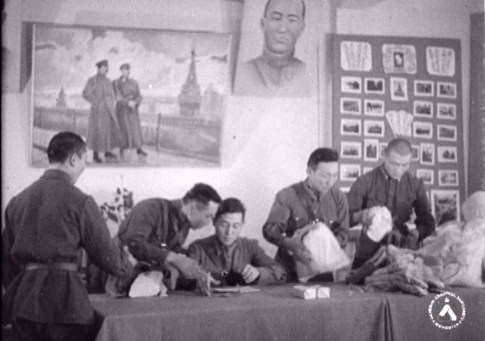二戰期間外蒙古向蘇聯捐獻衣物
