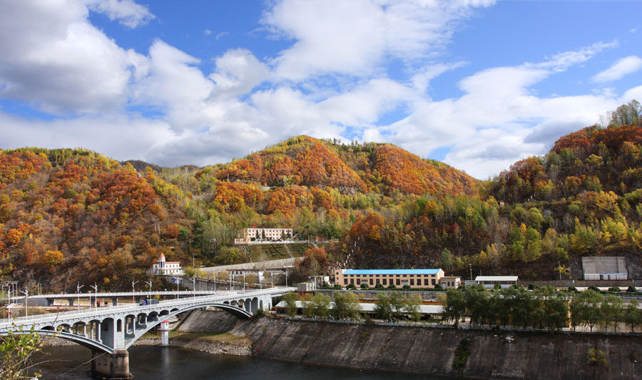 由家村(吉林省通化市柳河縣紅石鎮由家村)