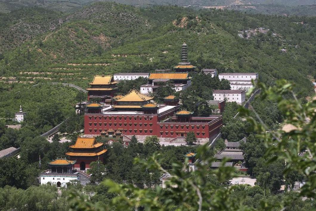 承德市承德避暑山莊及周圍寺廟景區