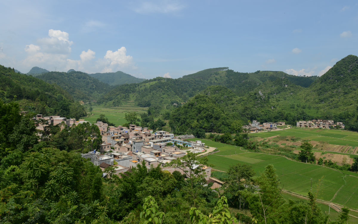 興達村農地屯風光