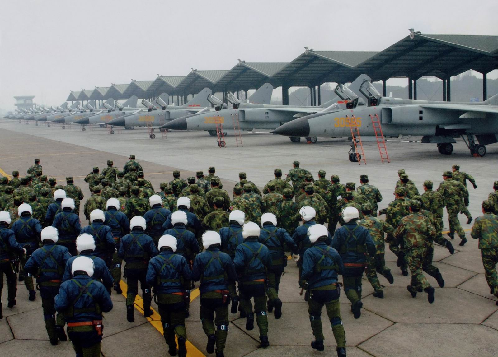 中國人民解放軍空軍(中國空軍（中國人民解放軍空軍）)