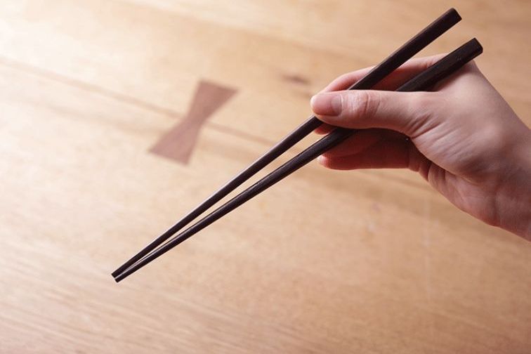 用筷子