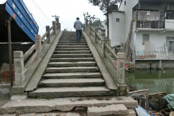 含秀橋