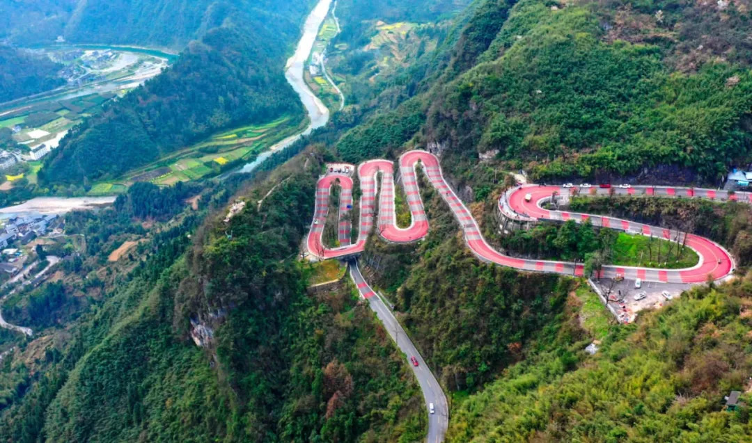 湘西土家族苗族自治州矮寨奇觀旅遊區(矮寨奇觀旅遊區)