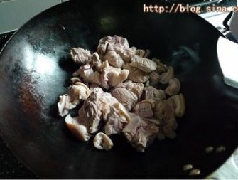 竹蔗馬蹄羊肉煲