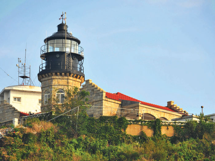 潮連島燈塔