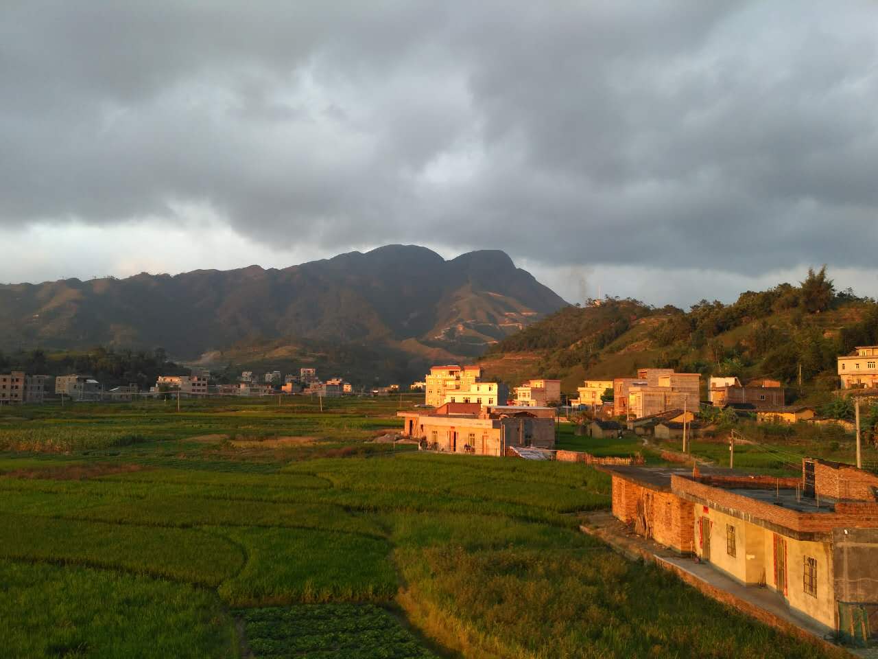 雲開村