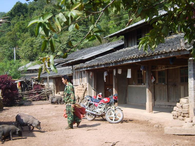 曼桂山自然村