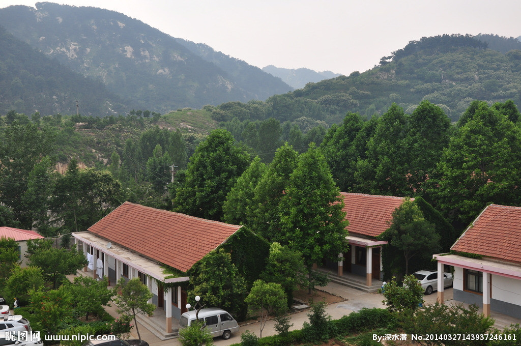 紅瓦房村(雲南霑益縣西平鎮下轄村)