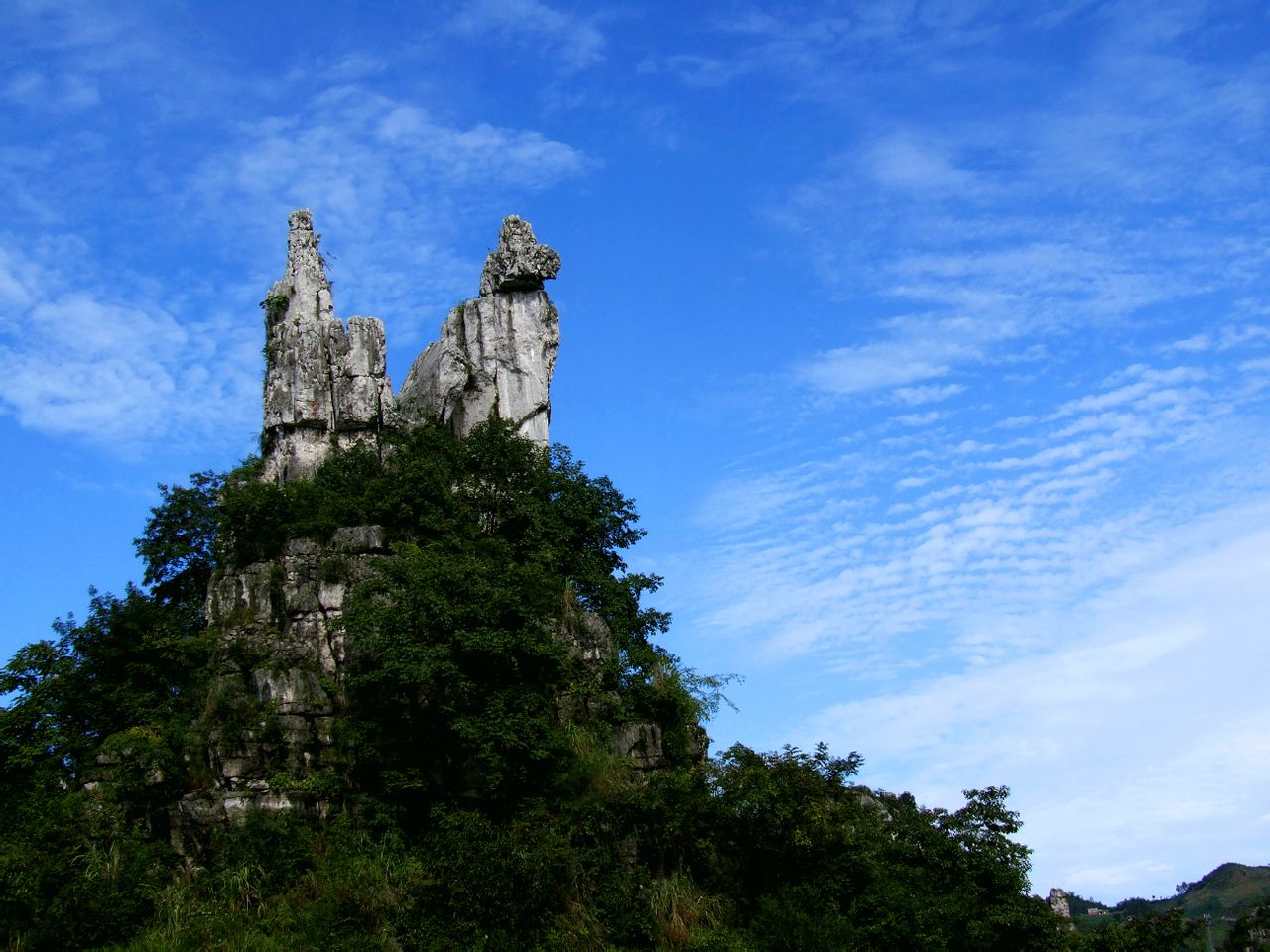 夫妻峰